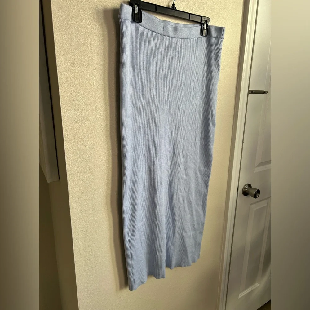 Olive + Oak Light Blue Ribbed Knitted Midi Skirt Back Slit Size XL